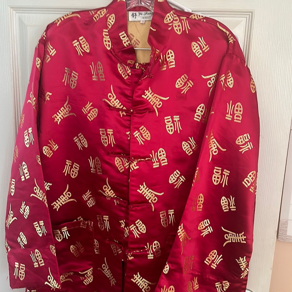 Ti Fang 100% Silk Chinese two piece pajama.Originally $129. Size M. Red & Gold.